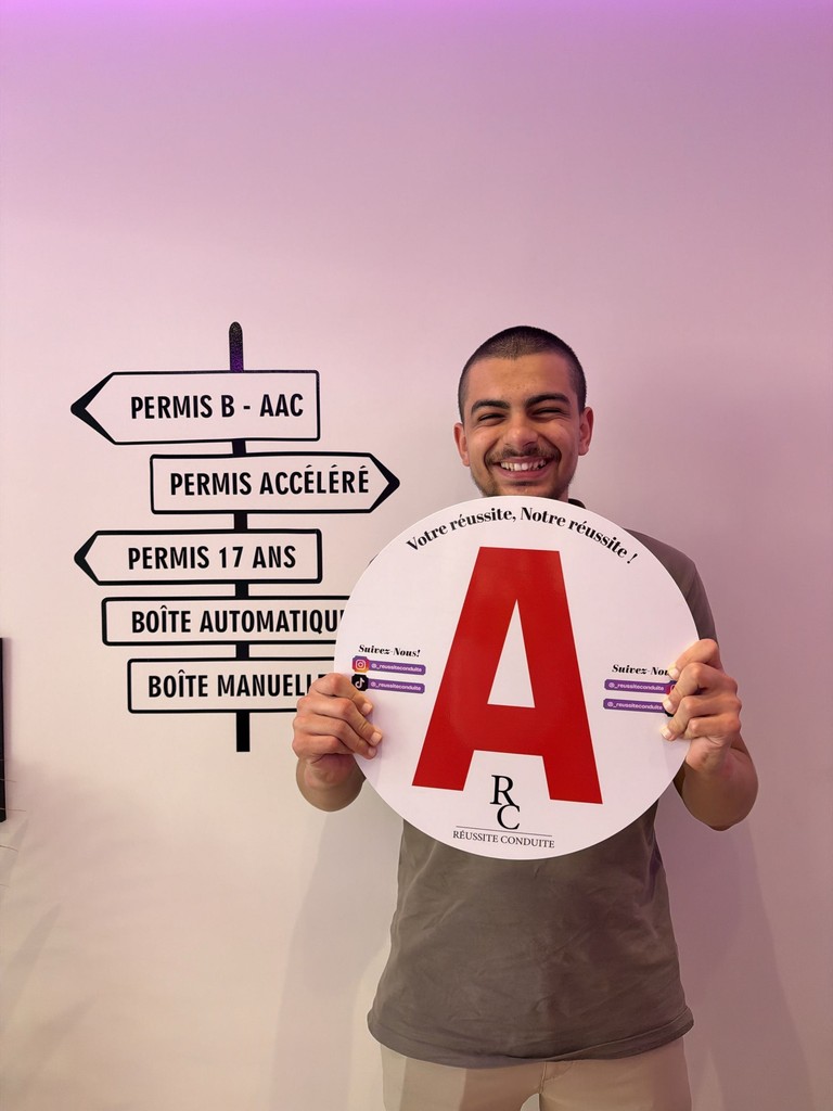 Élève reçu au permis - Réussite Conduite